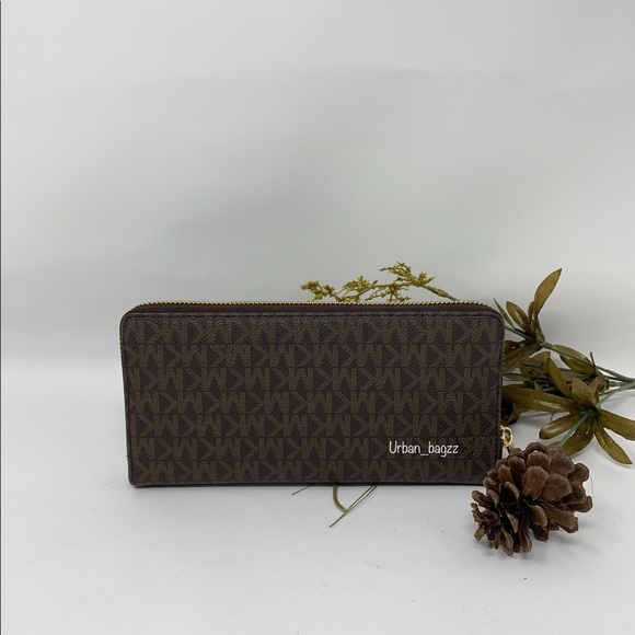 Michael Kors JS Item Large ZA Continental Wallet - Picture 3 of 7